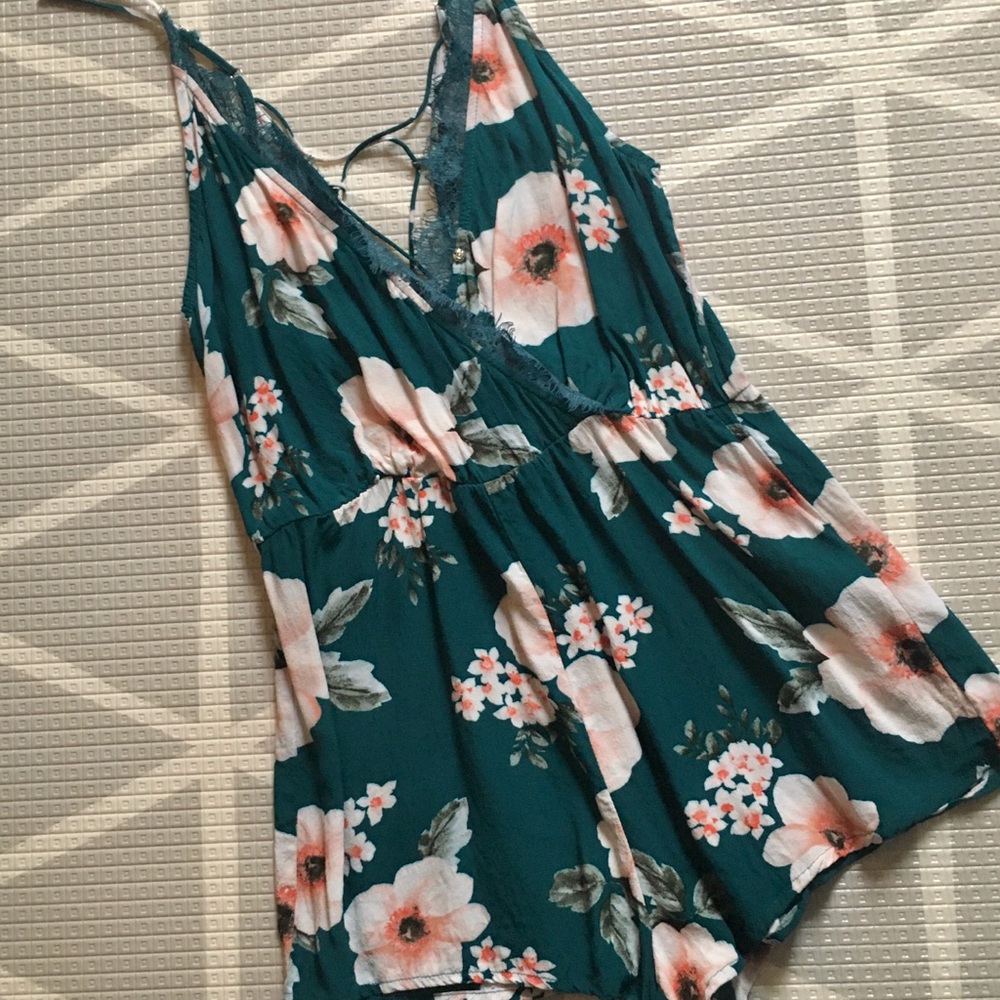 Forever21 Floral Print Romper - Picture 2 of 5